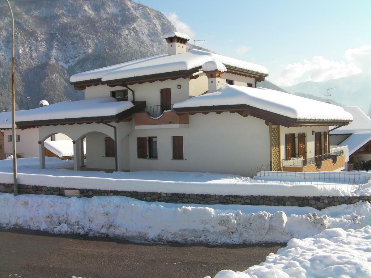 B&B da mamma Lo Tolmezzo Exteriör bild